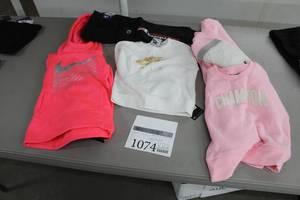 lot 1074 image: Lot of (6) Girls Clothing - Hoodie, Pants, Sweatshirt