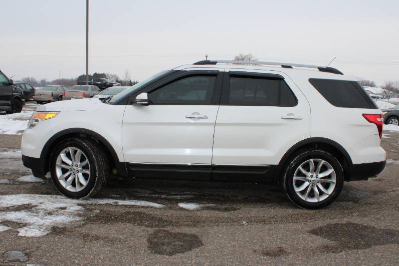 2013 Ford Explorer XLT - 4X4 - RESERVE LOWERED