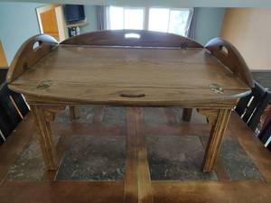 lot 109 image: Coffee Table