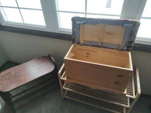 lot 125 image: Shoe Racks