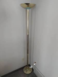 lot 140 image: Floor Lamp