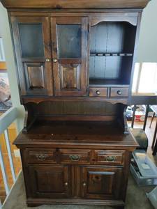 lot 147 image: Stationery Cabinet