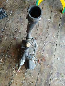 lot 165 image: Lawn Pump