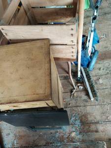 lot 175 image: Misc. Garage