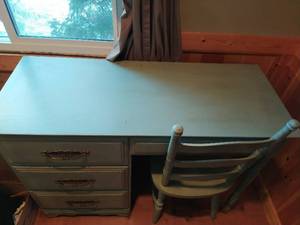 lot 183 image: Desk & Chair