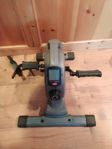 lot 198 image: Pedal Machine