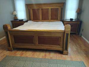 lot 25 image: King Size Bed