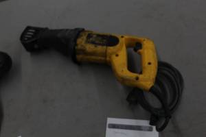 lot 246 image: DeWalt DW304P 1-18 Stroke Variable Speed Reciprocating Saw