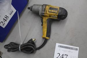 lot 247 image: DeWalt DW292 12 Impact Wrench