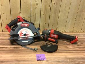 lot 44 image: MIX LOT OF MILWAUKEE TOOLS FOR PARTS OR REPAIR ONLY Customer Returns See Pictures