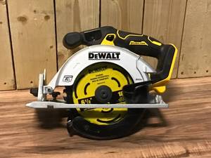 lot 56 image: DEWALT 20-Volt MAX Cordless Brushless 6-12 in. Circular Saw (Tool-Only) Customer Returns See Pictures