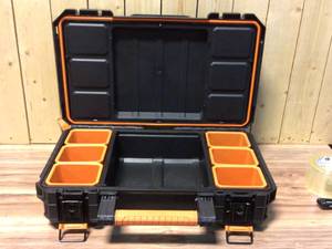 lot 84 image: RIDGID 22 in. Pro Organizer, Black Customer Returns See Pictures