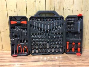 lot 11 image: Crescent 14 in. and 38 in. Drive 6-Point SAEMetric Professional Tool Set (150-Piece) Customer Returns See Pictures