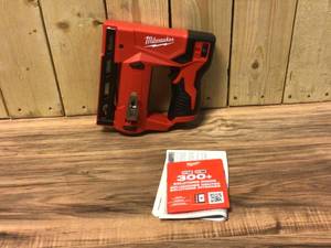 lot 28 image: Milwaukee M12 12-Volt Lithium-Ion Cordless 38 in. Crown Stapler (Tool-Only) Customer Returns See Pictures