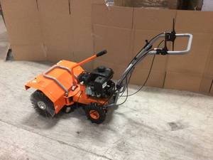 lot 105 image: Power Sweeper by YARDMAX  Customer Returns See Pictures