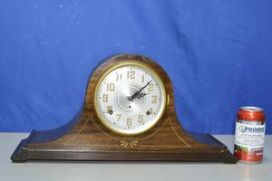 lot 5 image: Antique Plymouth mantle clock