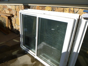 5 Trimpac Sliding Windows with Screens