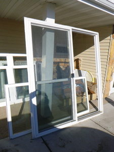 Patio Sliding Door with Screen