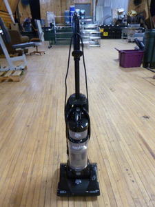 Dirt Devil Easylight Cyclonic Vacuum Cleaner