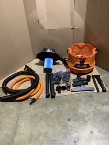 RIDGID 14 Gal. 6.0-Peak HP NXT WetDry Shop Vacuum with Fine Dust Filter, Hose, Accessories and Premium Car Cleaning Kit. See Pictures