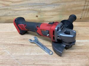 lot 21 image: BAUER 20v- 4 12 Cordless Angle Grinder (Tool Only)