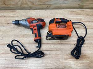 lot 36 image: BLACK  DECKER 12 Drill with Jig Saw