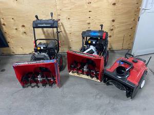 lot 72 image: Lot of 3 Snow Blowers For Parts or Repair (2 Powersmart and 1 Toro)