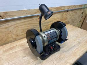 lot 8 image: DELTA 8-in Variable Speed Bench Grinder with Light
