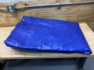 lot 100 image: 20 x 30 Blue Tarp