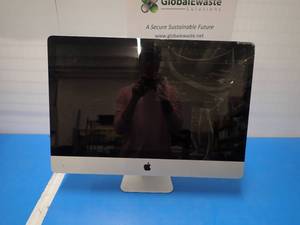 Apple&nbspiMac12,2 A1312 MD063LLA All-in-One PC &nbspINTEL(R) CORE(TM) I7-2600 CPU  3.40GHZ  8GB DDR3 RAM  1TB 3.5 SATA 7200 HD  Includes power cable and OS  outer glass has cracks on right and top