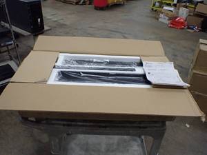 Ergotron&nbspStyleView Vertical Lift  like new in box