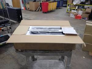 Ergotron&nbspStyleView Vertical Lift  like new in box