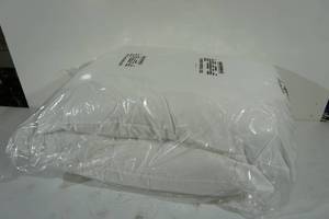 2 NEW Memory Loft Classic Pillows