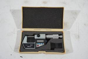 Mitutoyo 293-721-10 0-1 .00005 Digital Outside Micrometer