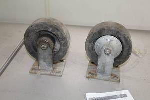 lot 718 image: Lot of (2) Heavy Duty Caster Wheels