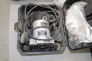 lot 447 image: Porter-Cable 1001 Fixed Base Router, Case