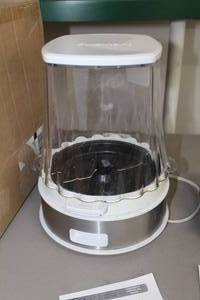 lot 468 image: Cuisinart CPM-850 Popcorn Maker