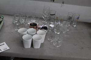 lot 474 image: Lot of (30) Glassware - Pint Glasses, Wine Glasses, Tumblers and Coffee Mugs