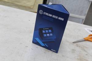 lot 435 image: Elgato Stream Deck Mini Live Content Creation Controller