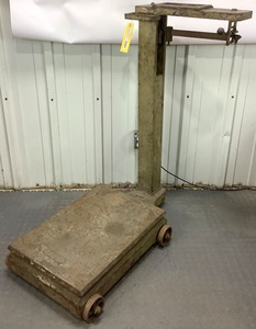 Vintage Platform Scale