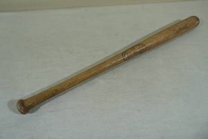 lot 1 image: Antique Hillerich & Bradsby 02 Crackerjack Wood Baseball Bat