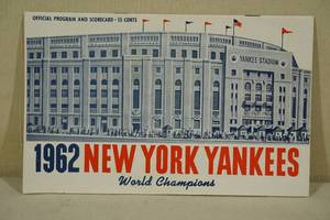 lot 16 image: 1962 New York Yankees Official Program and Scorecard