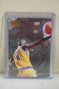 lot 72 image: 1996-97 Skybox Premium Kobe Bryant Rookie Card #55