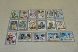 lot 138 image: Baseball Cards - Fingers, Bench, Rose, Blyleven, Carew, Winfield, Yaz, Ryan