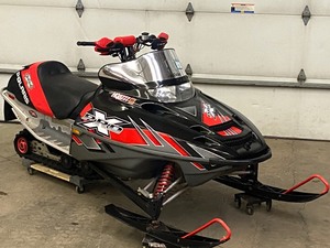 lot 1 image: 2003 Polaris ProX 600 Snowmobile