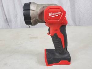 lot 19 image: Milwaukee M18 18-Volt Lithium-Ion Cordless 100 Lumens LED Flashlight