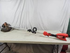 lot 21 image: Milwaukee M18 FUEL 18-Volt Lithium-Ion Cordless Brushless String Grass Trimmer