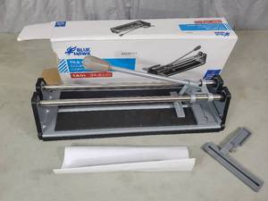 lot 37 image: 14 inch Tile Cutter