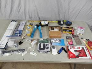 lot 77 image: Assorted Tools, Hardware, Materials, Etc