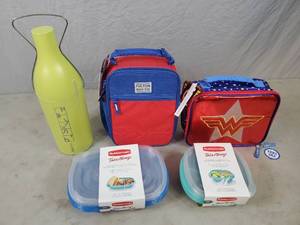 lot 108 image: New Wine Transport, Lunch Boxes, Rubbermaid Takealongs